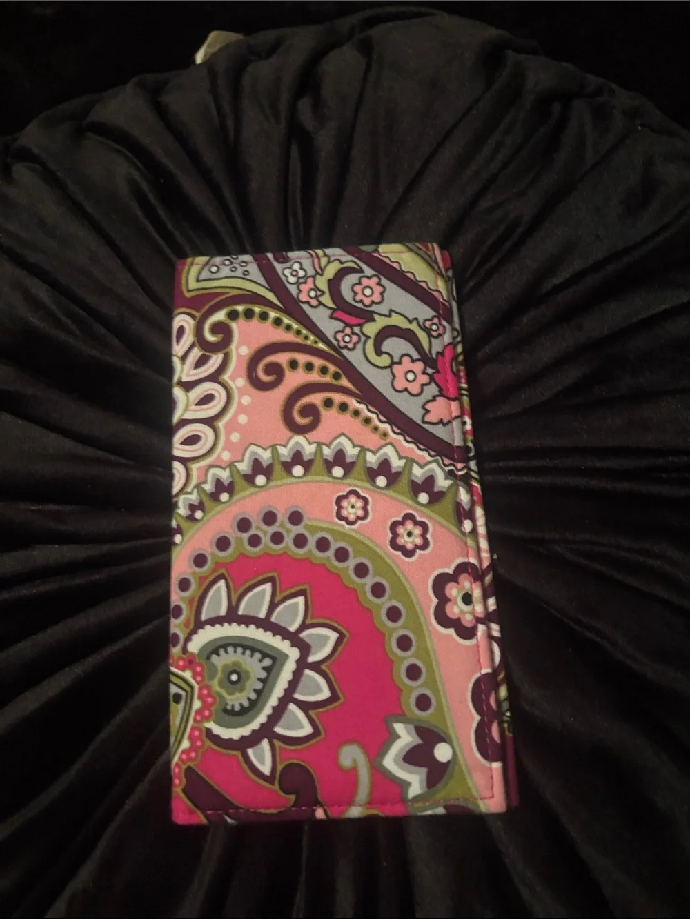 Vera Bradley Pink Paisley Quilted  Sleeve with Matching Wallets